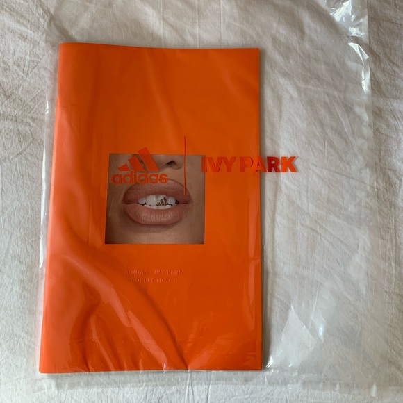ivy park packaging